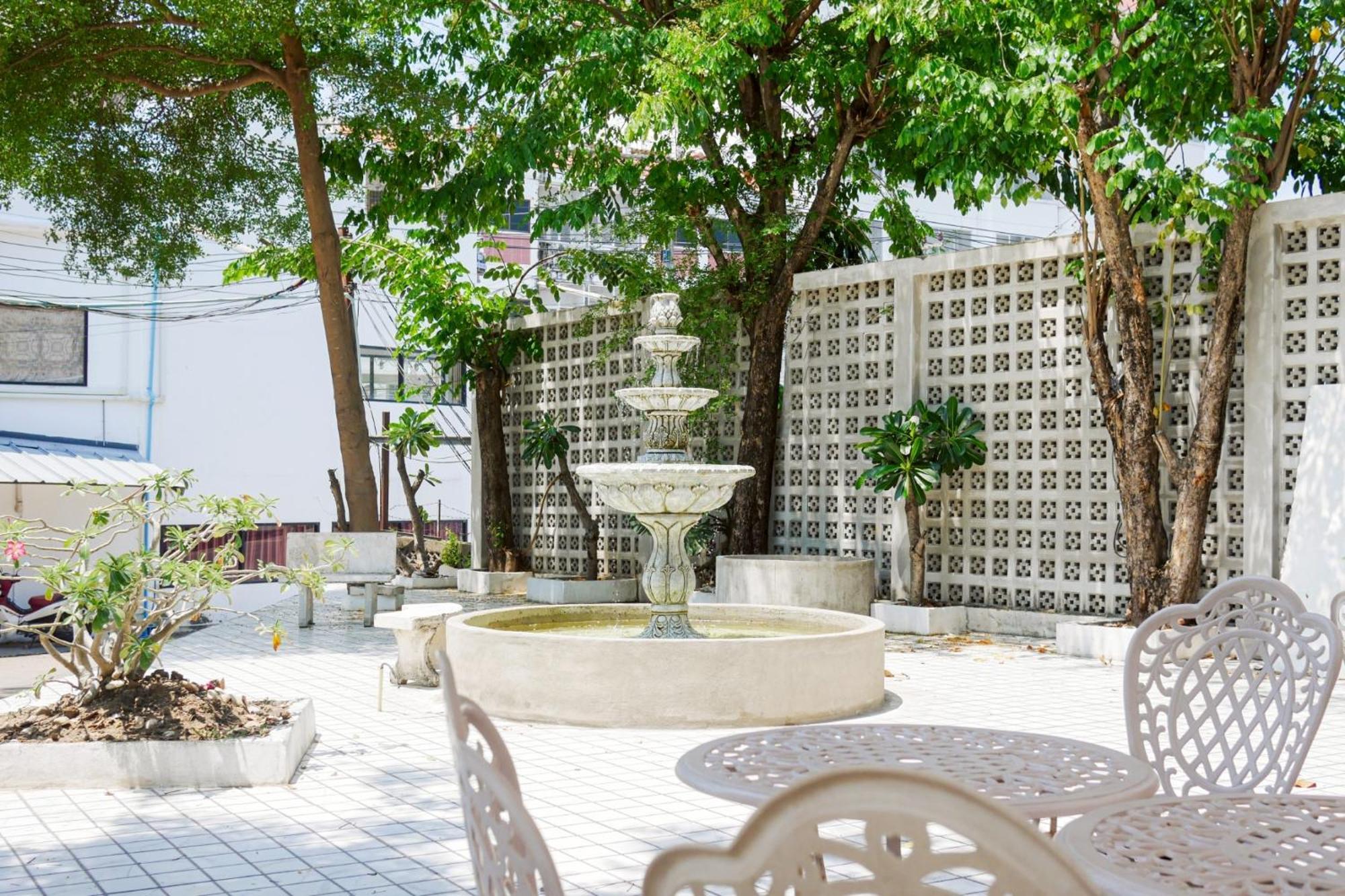 Rak Kun Resort 2 Накхонсаван Экстерьер фото