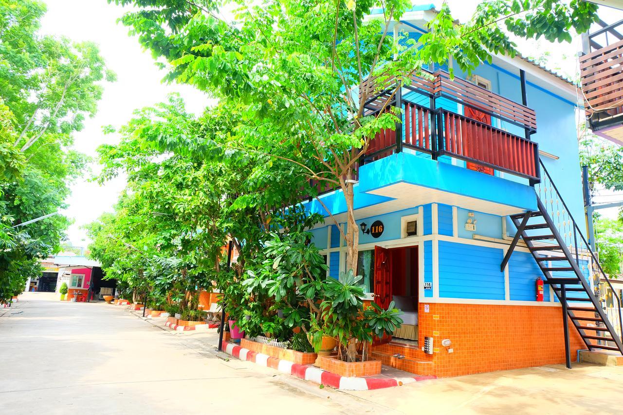 Rak Kun Resort 2 Накхонсаван Экстерьер фото