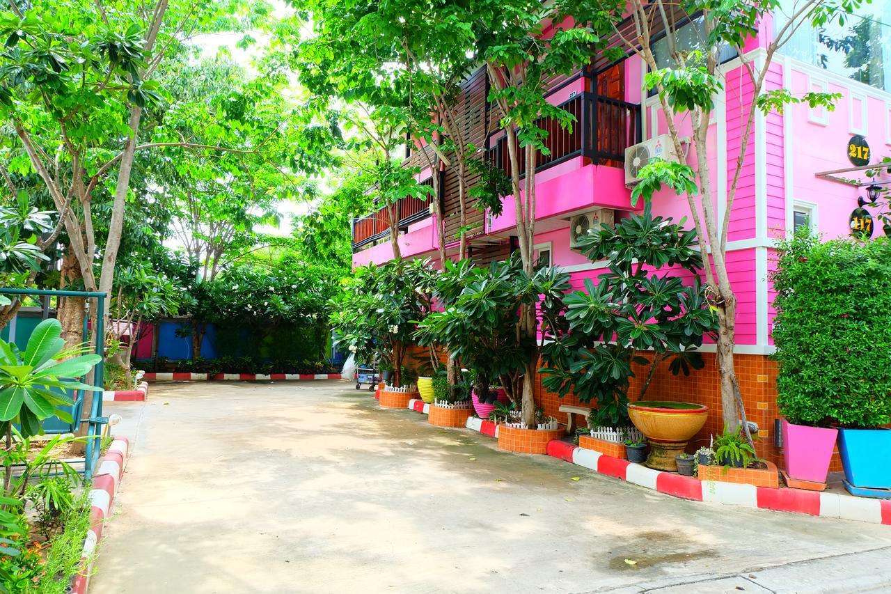 Rak Kun Resort 2 Накхонсаван Экстерьер фото
